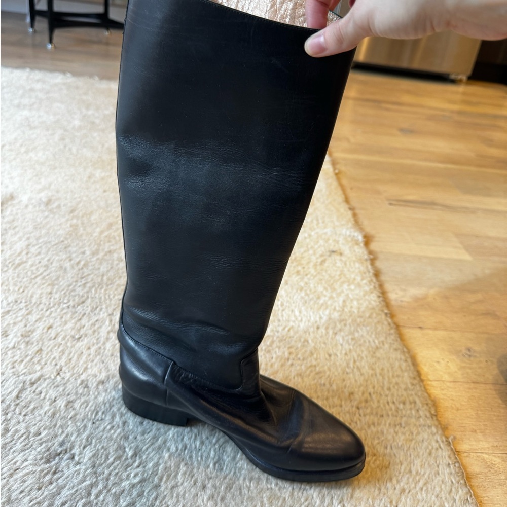 Beautiful black slouch boot